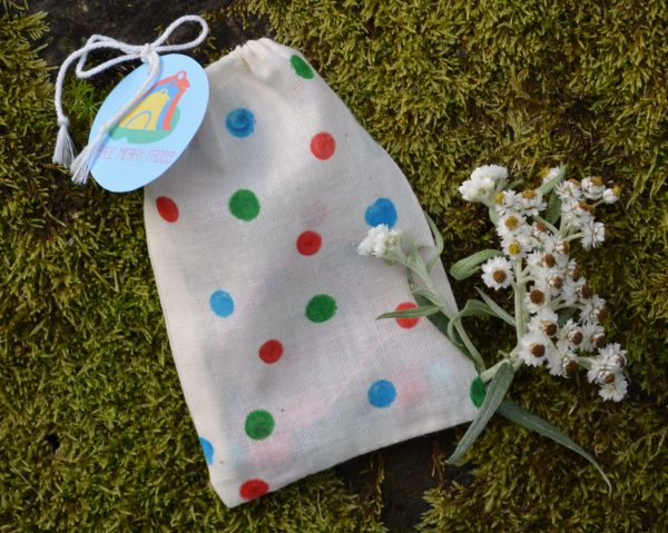 Muslin Product bag for Three Merry Frogs